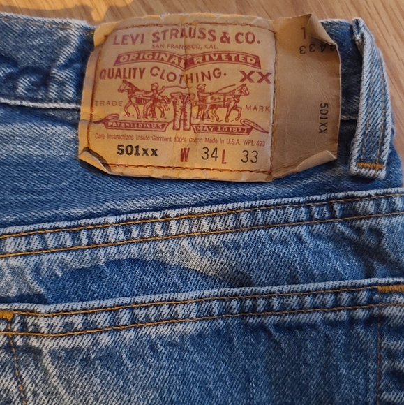Levis 501 button fly de-stress jeans - Picture 3 of 11